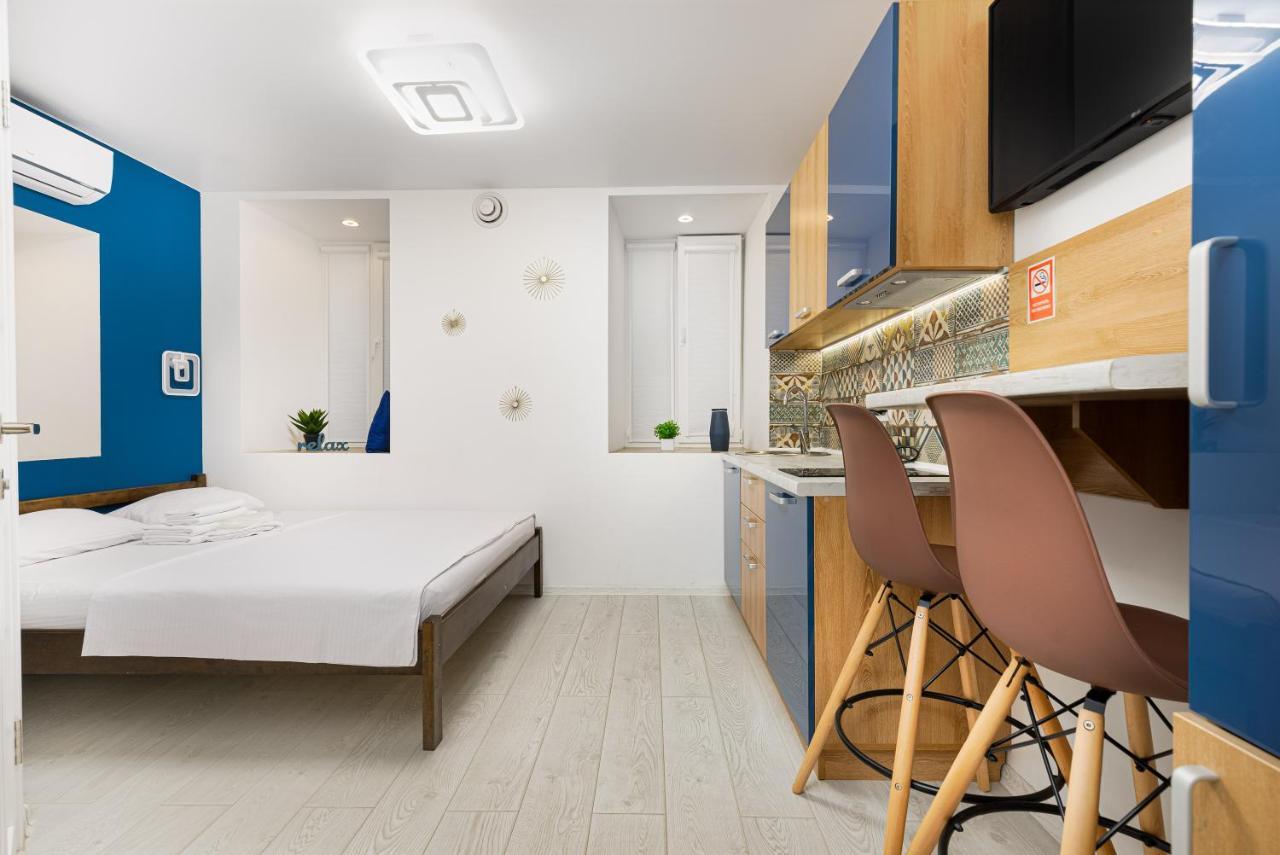 Apartments On Chaykovskogo 16 オデッサ エクステリア 写真