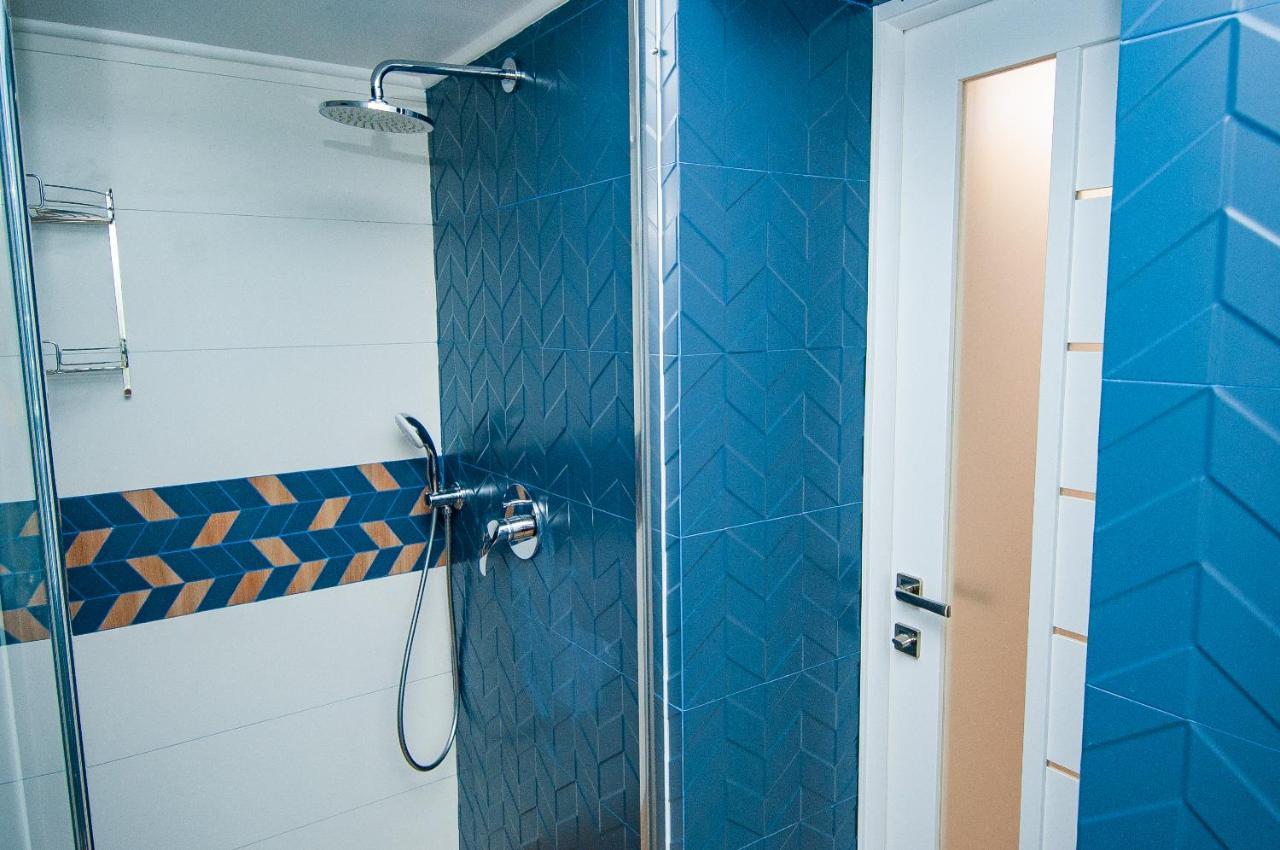 Apartments On Chaykovskogo 16 オデッサ エクステリア 写真
